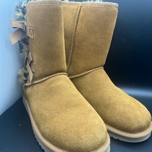 Koolaburra Chestnut Suede Boots with Faux Fur